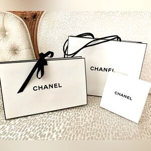 CHANEL GIFT Bag Trio